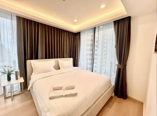 Luxury Stay | Sukhumvit 11 | Pool | BTS Nana & Asok