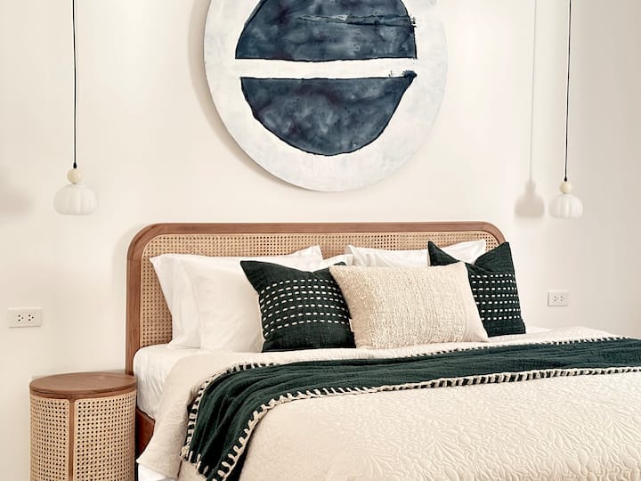 Thai Lang 芭提雅豪华泳池别墅4卧(Azure)