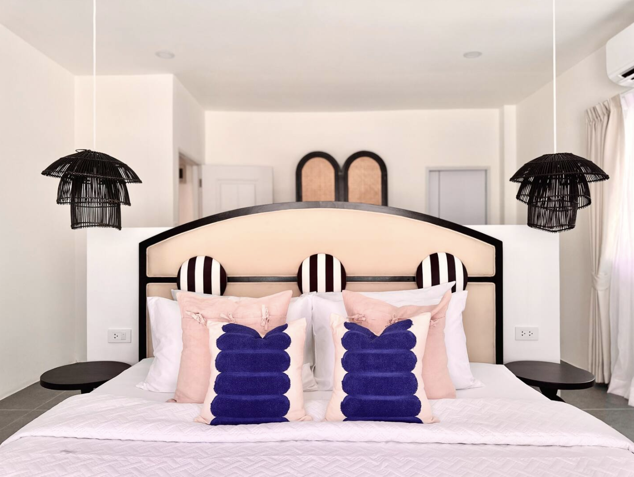 Thai Lang 芭提雅豪华泳池别墅4卧(Vine)