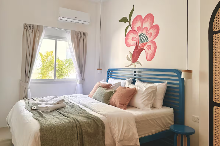 Thai Lang 芭提雅豪华泳池别墅4卧(Lhasa)